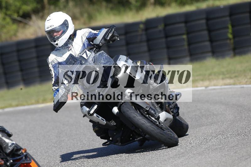 /Archiv-2025/49 26.08.2025 Cornu Master School ADR/gruen-vert/17